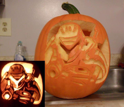 Fichier:HB 02-11-2011 Halo Jack-o'-lantern 04.jpg