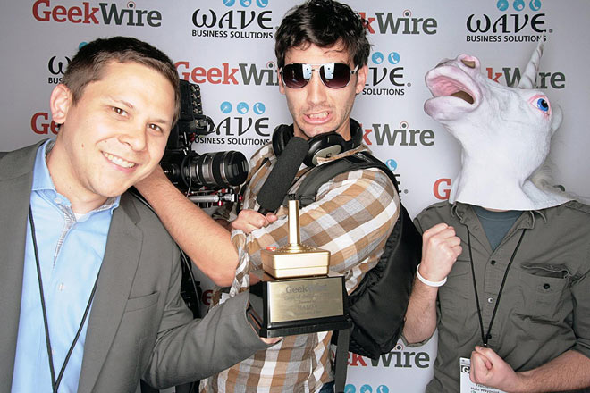 Fichier:HB2013 n19-GeekWire2013-Chris Lee gagne le prix du jeu de l'année.jpg