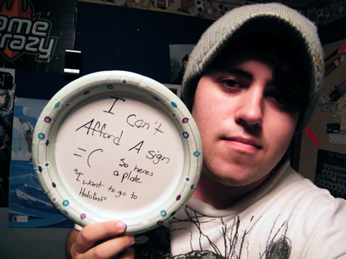 Fichier:HB 10-08-2011 I want to go to Halo Fest 08.jpg