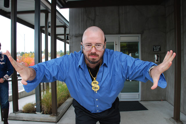 Fichier:BWU Blinged.jpg