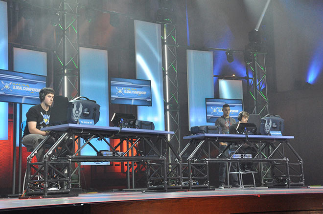 Fichier:HB2013 n36-Halo 4 Global Championship-Match Ace contre Pistola.jpg