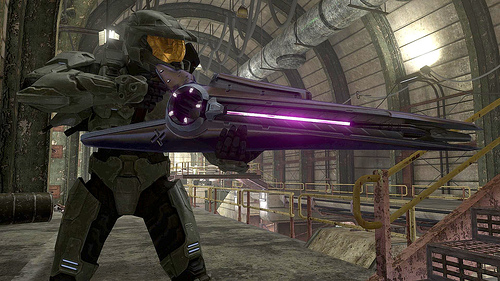 Fichier:H3-Beam rifle & John-117 02.jpg