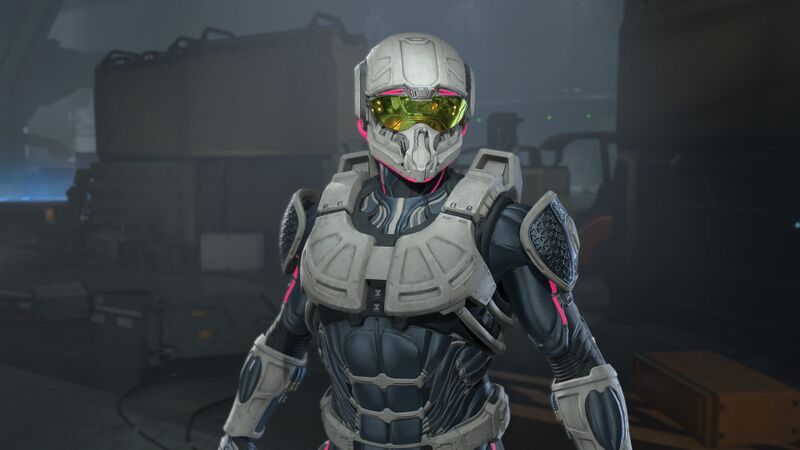 Fichier:HINF-S3 Merrow helmet.jpg