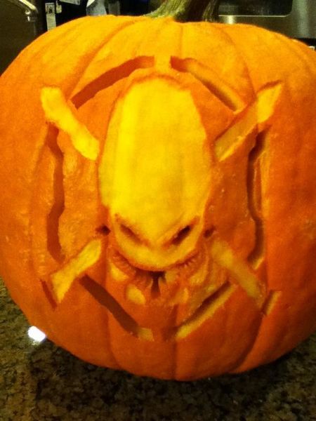 Fichier:HB2013 n42-Pumpkin Carving by @Berserk on XBL.jpg