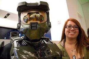 HB2011 n°24 Fan Halo Microsftstore 3.jpg