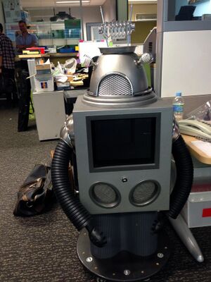 HB2012 n40-Robot.jpg