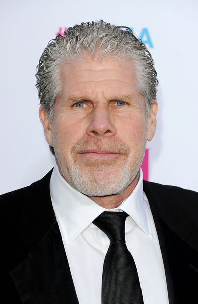 Fichier:Ron Perlman.jpg
