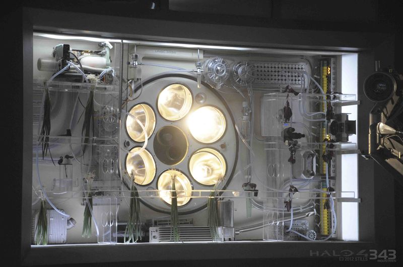 Fichier:H4-Film stills The Commissioning 4.jpg