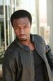 Jamie Hector est la voix d'Emile dans la version US.