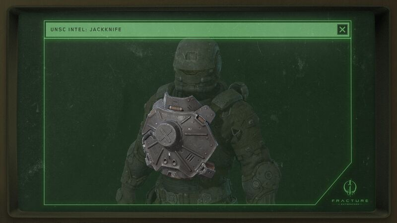 Fichier:HINF-S2 Jacknife chest.jpg