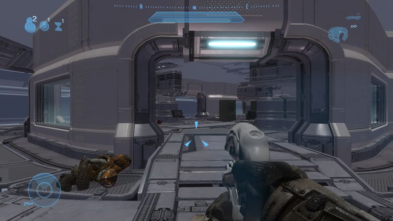 Fichier:H4 Alpha Plasma Pistol 02.jpg