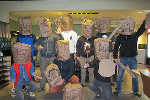 HB2013 n43-Lame of thrones.jpg