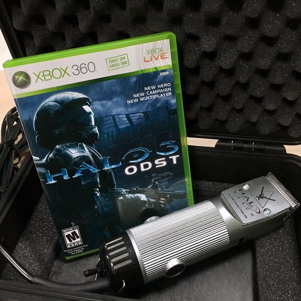 Fichier:Rasoir Halo Reach.jpg